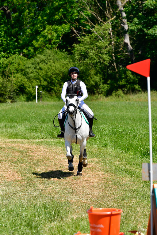 Goldene Schärpe Ponys in Hohen Luckow 1-4.6.23 | 04062023 Mia Müller - Lonsdale Lucky Star 