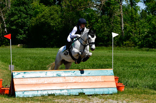 Goldene Schärpe Ponys in Hohen Luckow 1-4.6.23 | 04062023 Mia Müller - Lonsdale Lucky Star_01 