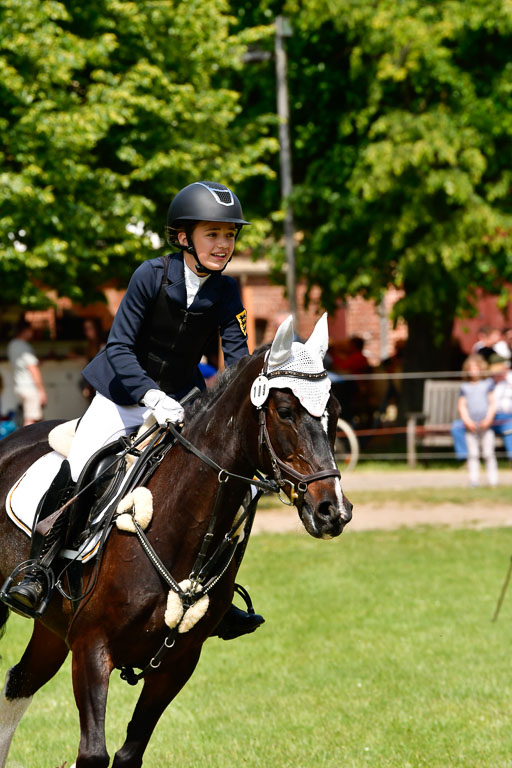 Goldene Schärpe Ponys in Hohen Luckow 1-4.6.23 | 04062023 Silvia Hofer - Ultima_25 