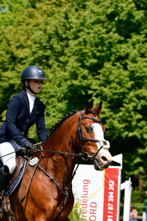 Goldene Schärpe Ponys in Hohen Luckow 1-4.6.23 | 094062023 Merle Hinrichsen - Dirty Fox_19 