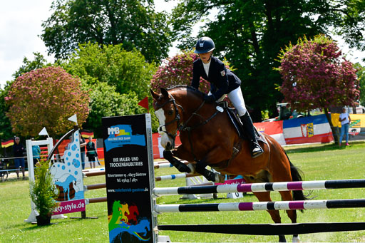 Goldene Schärpe Ponys in Hohen Luckow 1-4.6.23 | 094062023 Merle Hinrichsen - Dirty Fox_24 