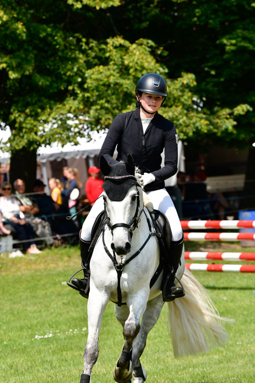 Goldene Schärpe Ponys in Hohen Luckow 1-4.6.23 | Anna T Börke - Never walk alone_23 