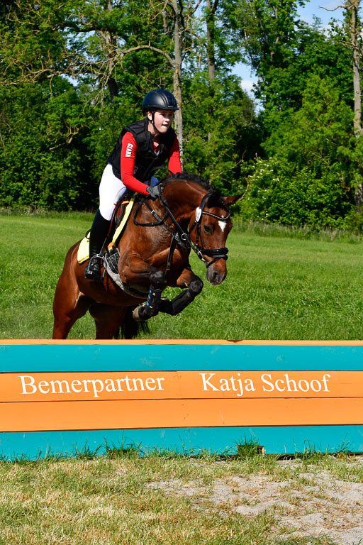 Goldene Schärpe Ponys in Hohen Luckow 1-4.6.23 | Clara Wrehde - Copa Cabano_01 