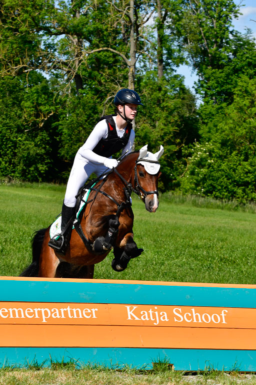 Goldene Schärpe Ponys in Hohen Luckow 1-4.6.23 | Jolina Gladigau - Desperado_05 