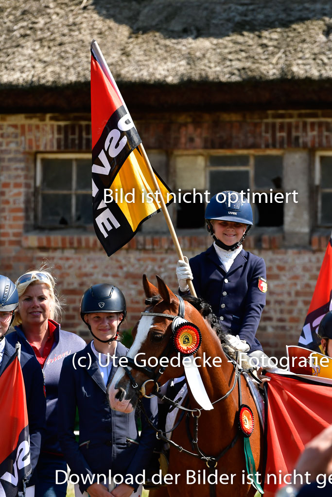 Goldene Schärpe Ponys in Hohen Luckow 1-4.6.23 | 04062023  Siegerehrung_013 