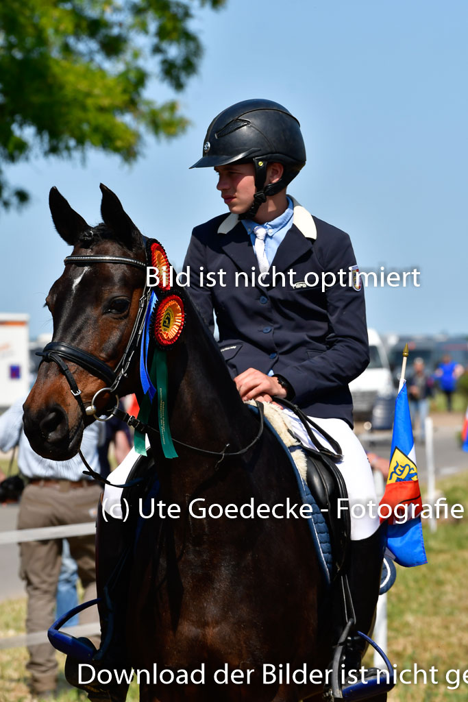 Goldene Schärpe Ponys in Hohen Luckow 1-4.6.23 | 04062023  Siegerehrung_017 