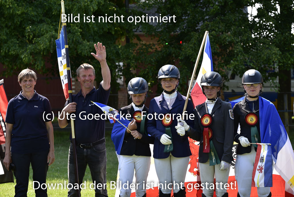 Goldene Schärpe Ponys in Hohen Luckow 1-4.6.23 | 04062023 Siegerehrung_033