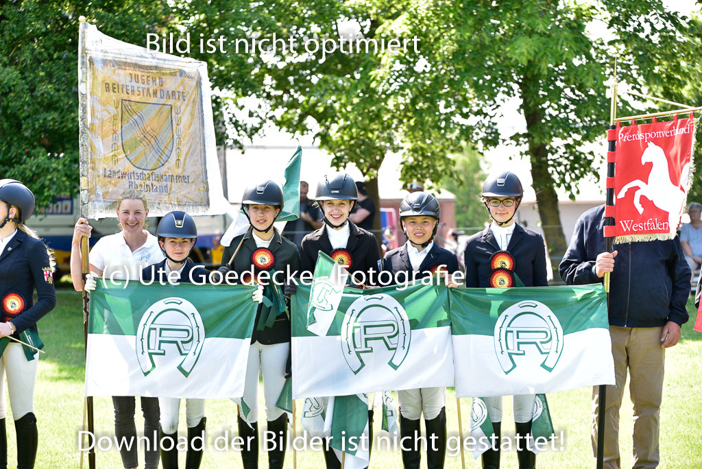 Goldene Schärpe Ponys in Hohen Luckow 1-4.6.23 | 04062023 Siegerehrung_043