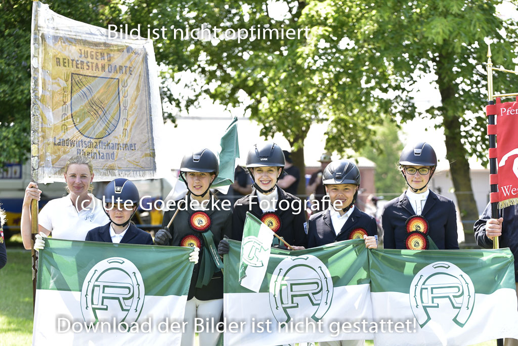 Goldene Schärpe Ponys in Hohen Luckow 1-4.6.23 | 04062023  Siegerehrung_045 