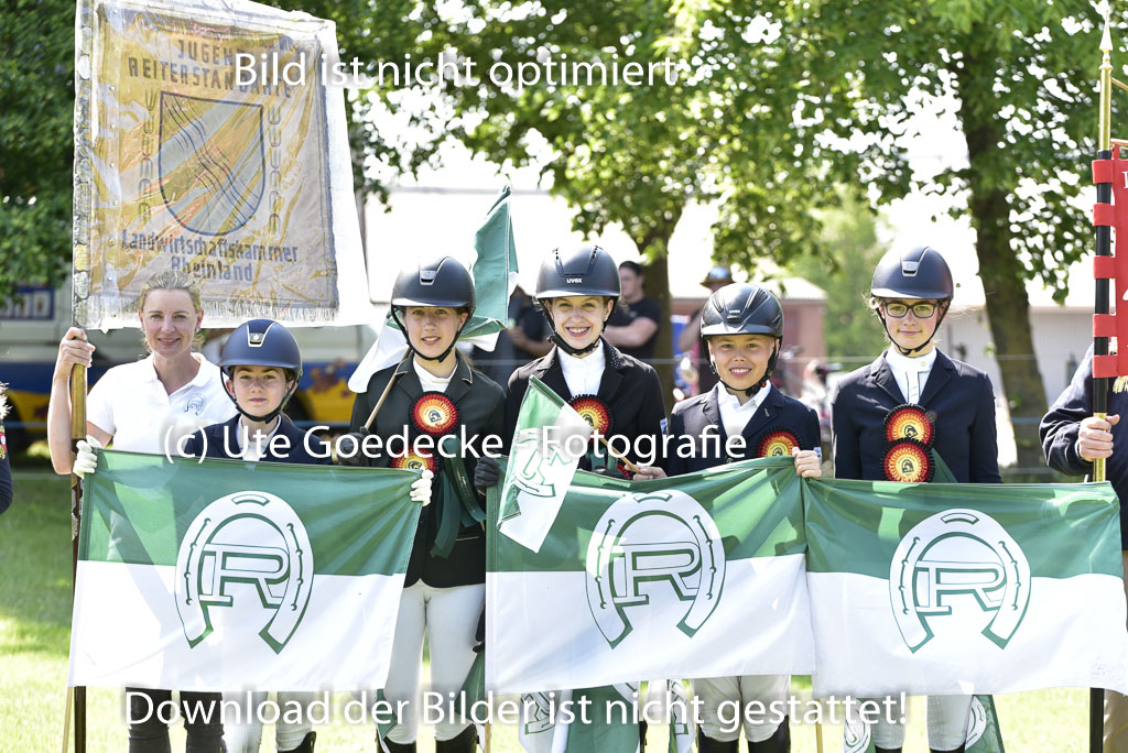 Goldene Schärpe Ponys in Hohen Luckow 1-4.6.23 | 04062023 Siegerehrung_047