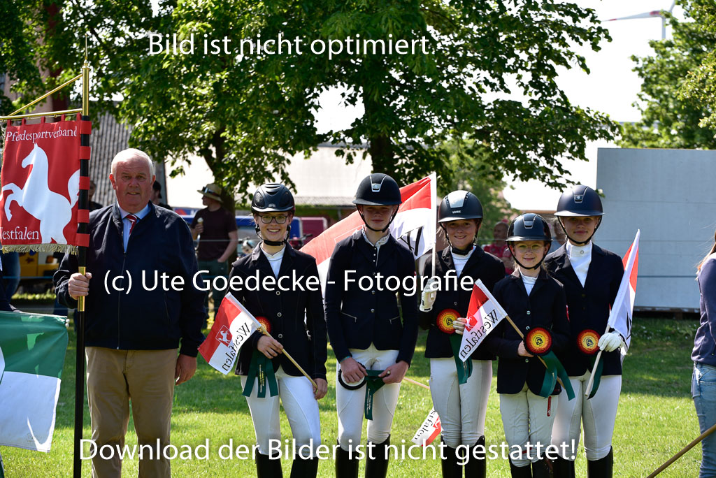 Goldene Schärpe Ponys in Hohen Luckow 1-4.6.23 | 04062023  Siegerehrung_048 