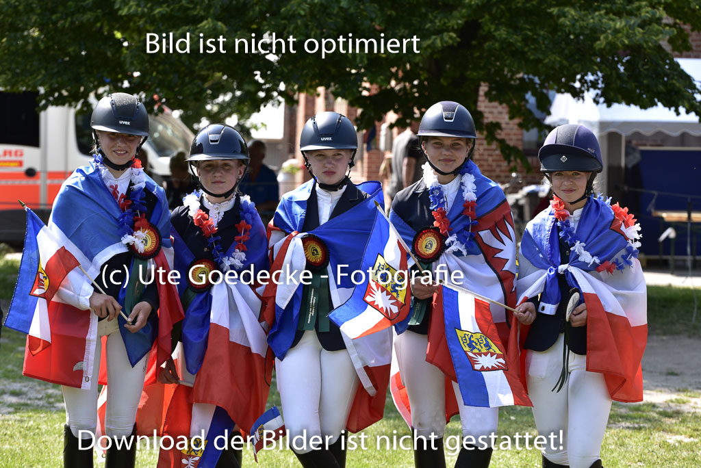 Goldene Schärpe Ponys in Hohen Luckow 1-4.6.23 | 04062023 Siegerehrung_060