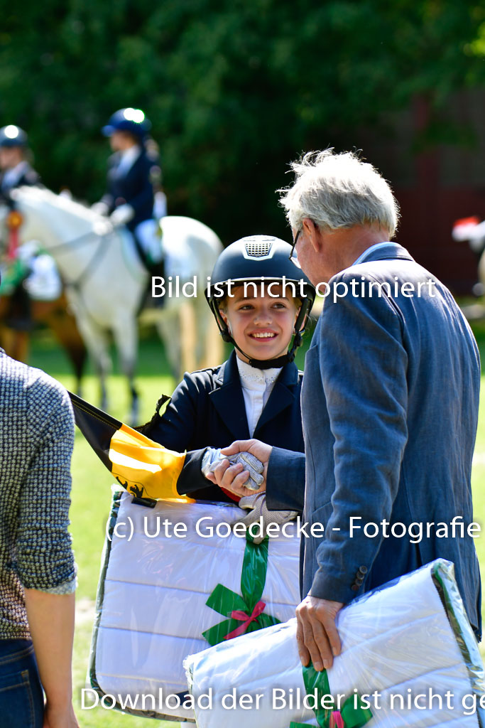 Goldene Schärpe Ponys in Hohen Luckow 1-4.6.23 | 04062023 Siegerehrung_063