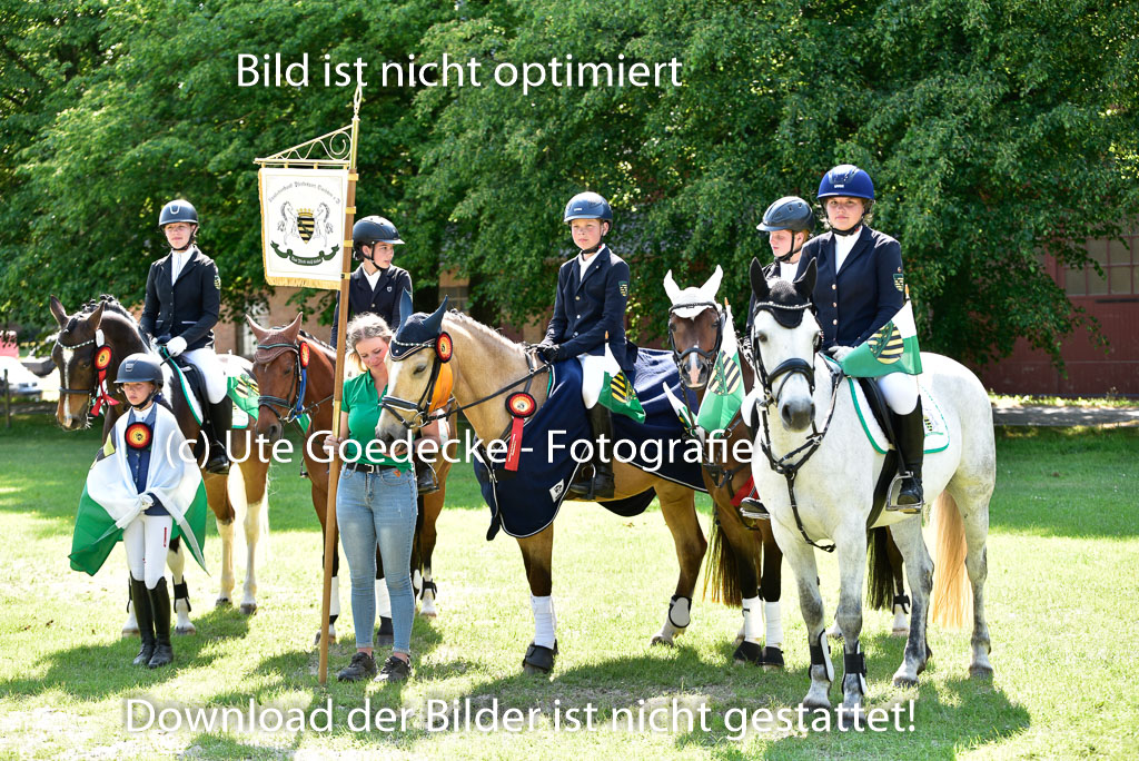 Goldene Schärpe Ponys in Hohen Luckow 1-4.6.23 | 04062023 Siegerehrung_077