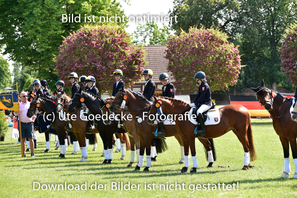 Goldene Schärpe Ponys in Hohen Luckow 1-4.6.23 | 04062023  Siegerehrung_079 