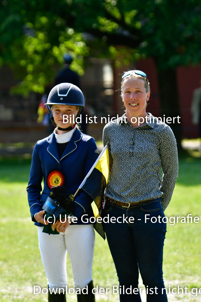 Goldene Schärpe Ponys in Hohen Luckow 1-4.6.23 | 04062023  Siegerehrung_090 