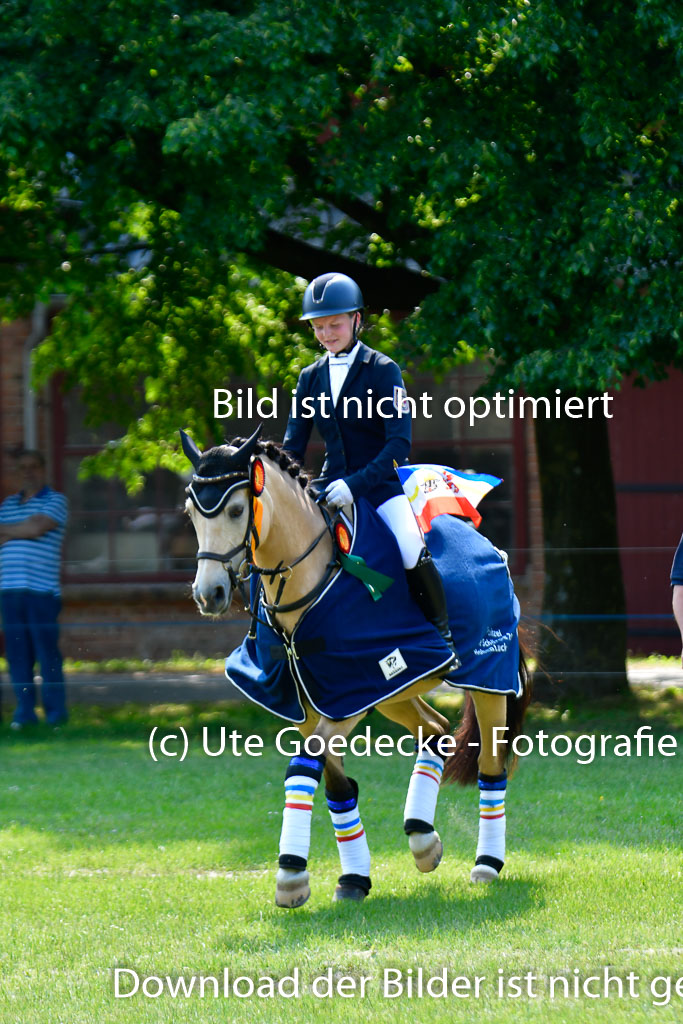 Goldene Schärpe Ponys in Hohen Luckow 1-4.6.23 | 04062023  Siegerehrung_118 