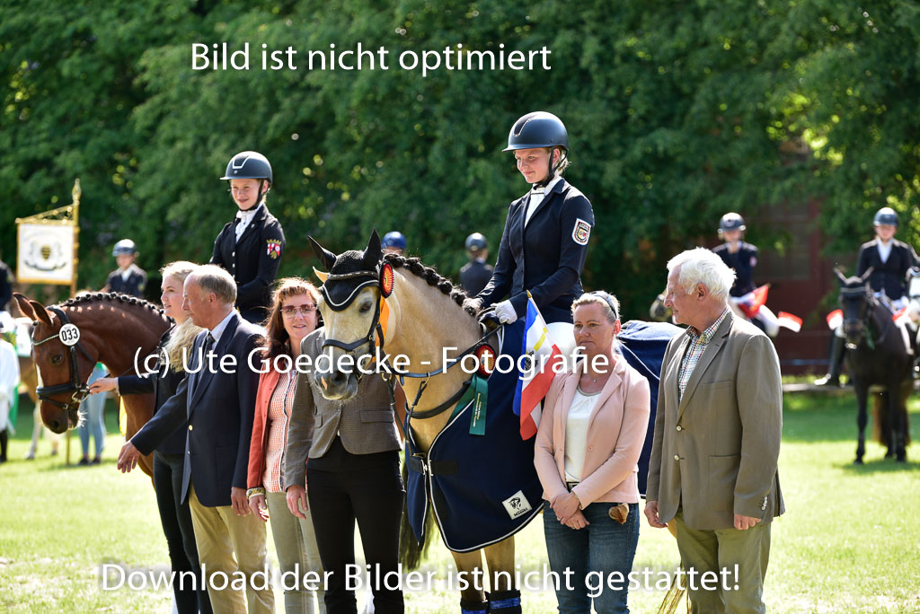 Goldene Schärpe Ponys in Hohen Luckow 1-4.6.23 | 04062023  Siegerehrung_129 