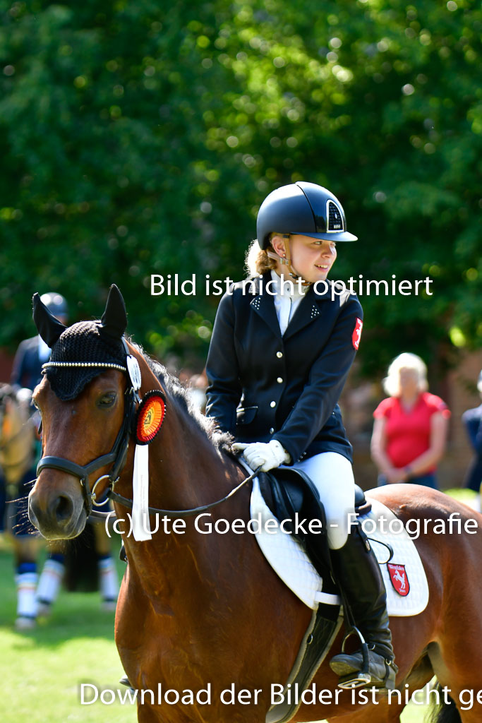 Goldene Schärpe Ponys in Hohen Luckow 1-4.6.23 | 04062023  Siegerehrung_140 