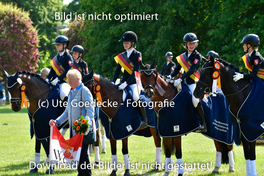 Goldene Schärpe Ponys in Hohen Luckow 1-4.6.23 | 04062023  Siegerehrung_142 