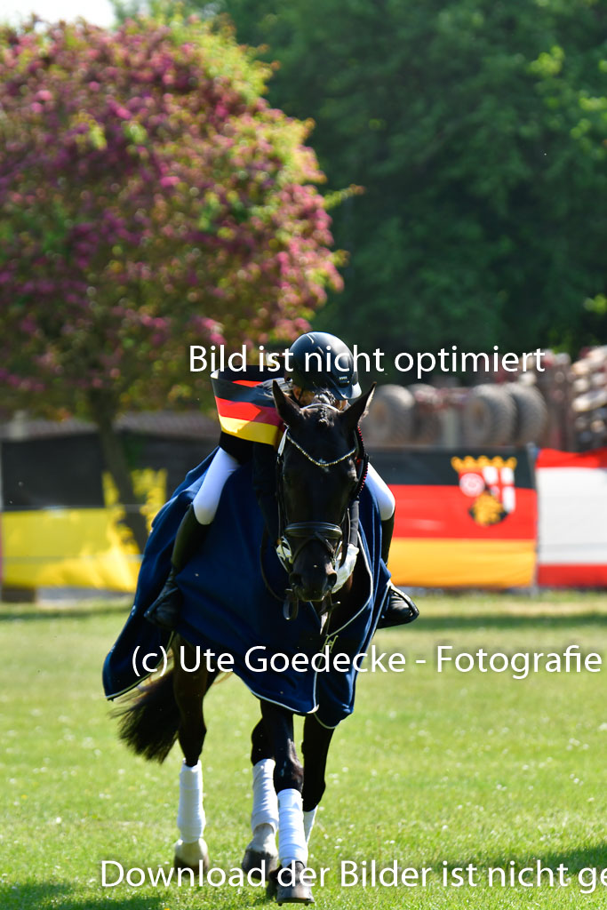 Goldene Schärpe Ponys in Hohen Luckow 1-4.6.23 | 04062023  Siegerehrung_165 