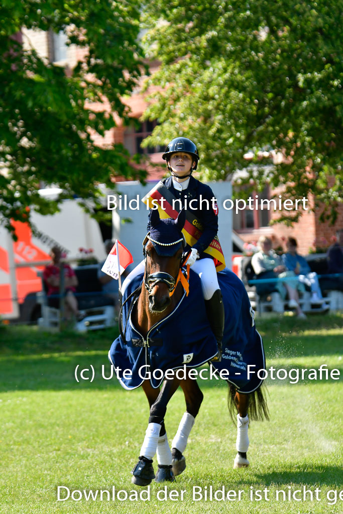 Goldene Schärpe Ponys in Hohen Luckow 1-4.6.23 | 04062023  Siegerehrung_167 