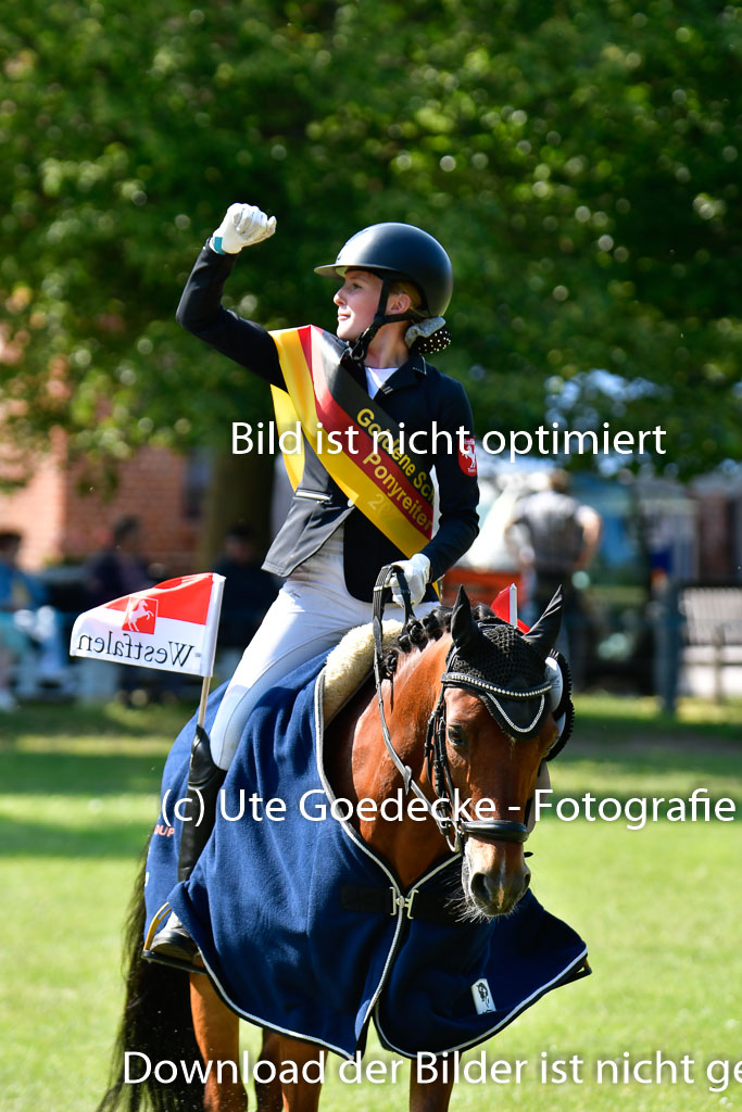 Goldene Schärpe Ponys in Hohen Luckow 1-4.6.23 | 04062023  Siegerehrung_169 
