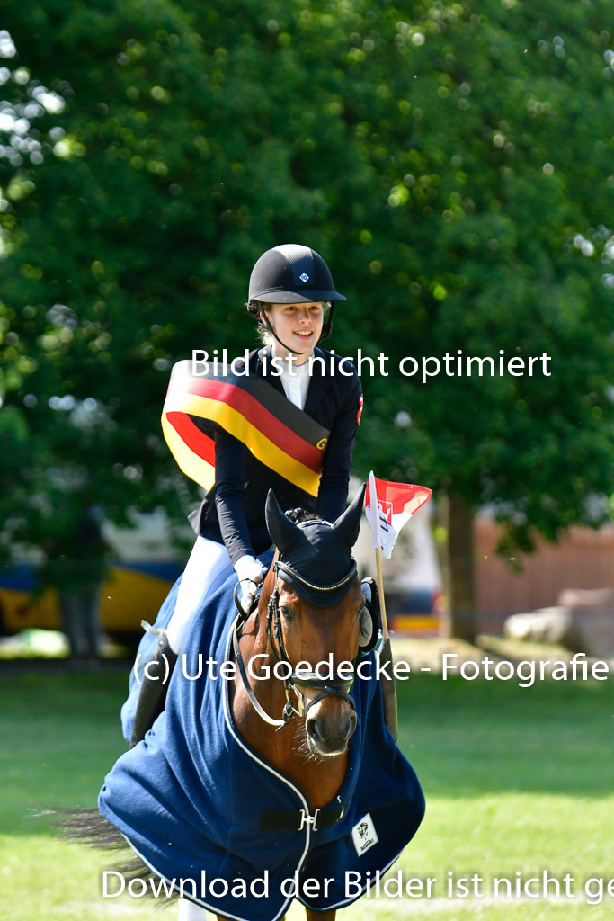 Goldene Schärpe Ponys in Hohen Luckow 1-4.6.23 | 04062023  Siegerehrung_170 