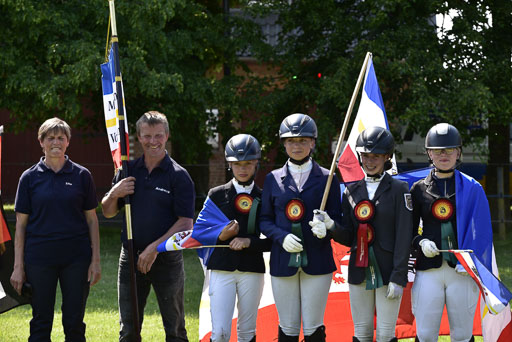 Goldene Schärpe Ponys in Hohen Luckow 1-4.6.23 | 04062023  Siegerehrung_034 