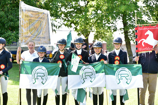 Goldene Schärpe Ponys in Hohen Luckow 1-4.6.23 | 04062023  Siegerehrung_046 