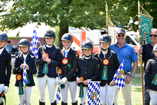 Goldene Schärpe Ponys in Hohen Luckow 1-4.6.23 | 04062023  Siegerehrung_055 