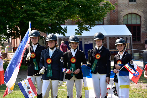 Goldene Schärpe Ponys in Hohen Luckow 1-4.6.23 | 04062023  Siegerehrung_065 