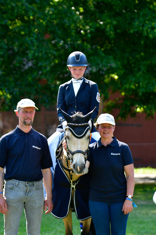 Goldene Schärpe Ponys in Hohen Luckow 1-4.6.23 | 04062023  Siegerehrung_125 