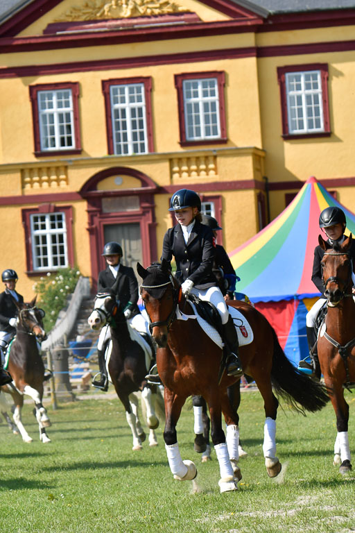 Goldene Schärpe Ponys in Hohen Luckow 1-4.6.23 | 04062023  Siegerehrung_155 
