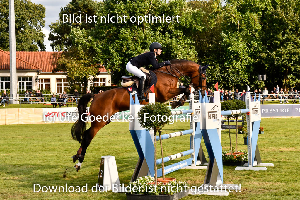  | Bräuer, hanna - Caroline 9-24 