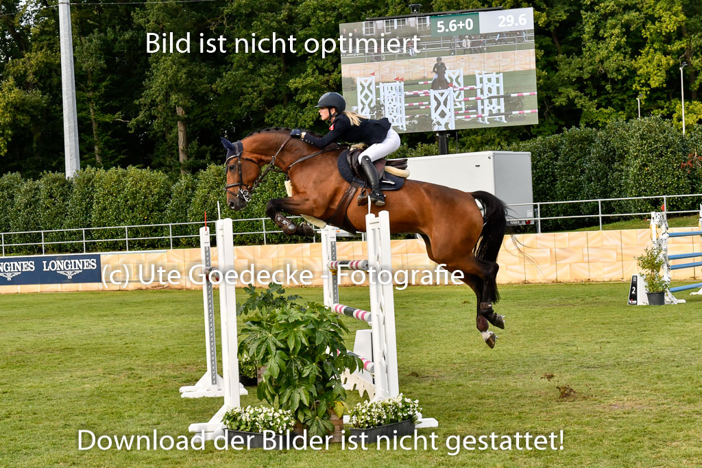  | Bräuer, hanna - Caroline 9-24_4 