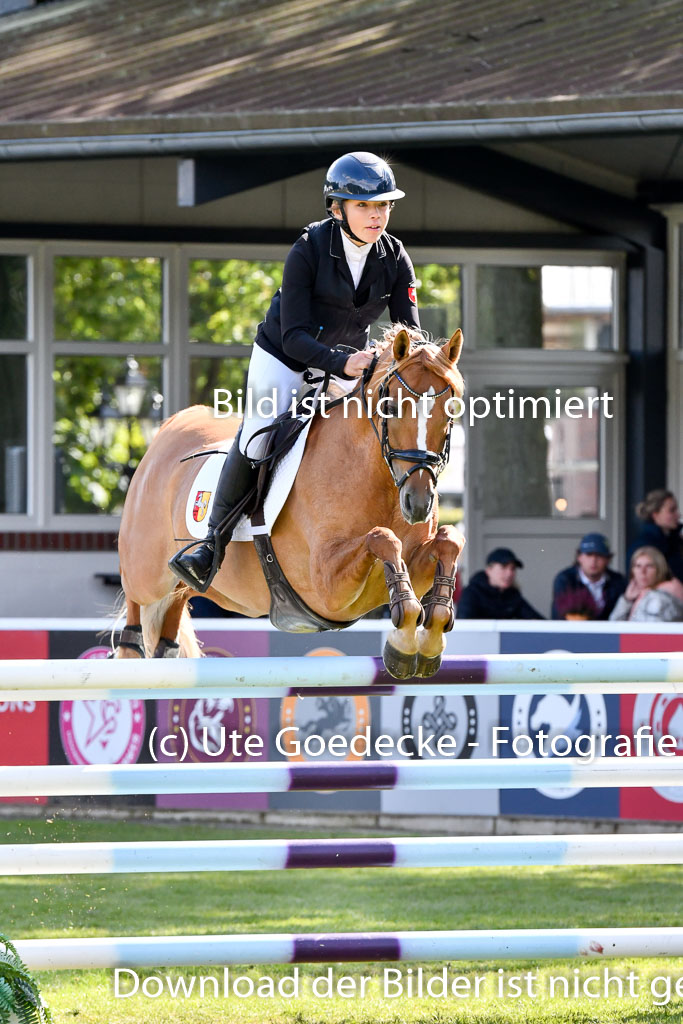  | Dreyer, Fremke - Kiwi Royal 9-24_4 