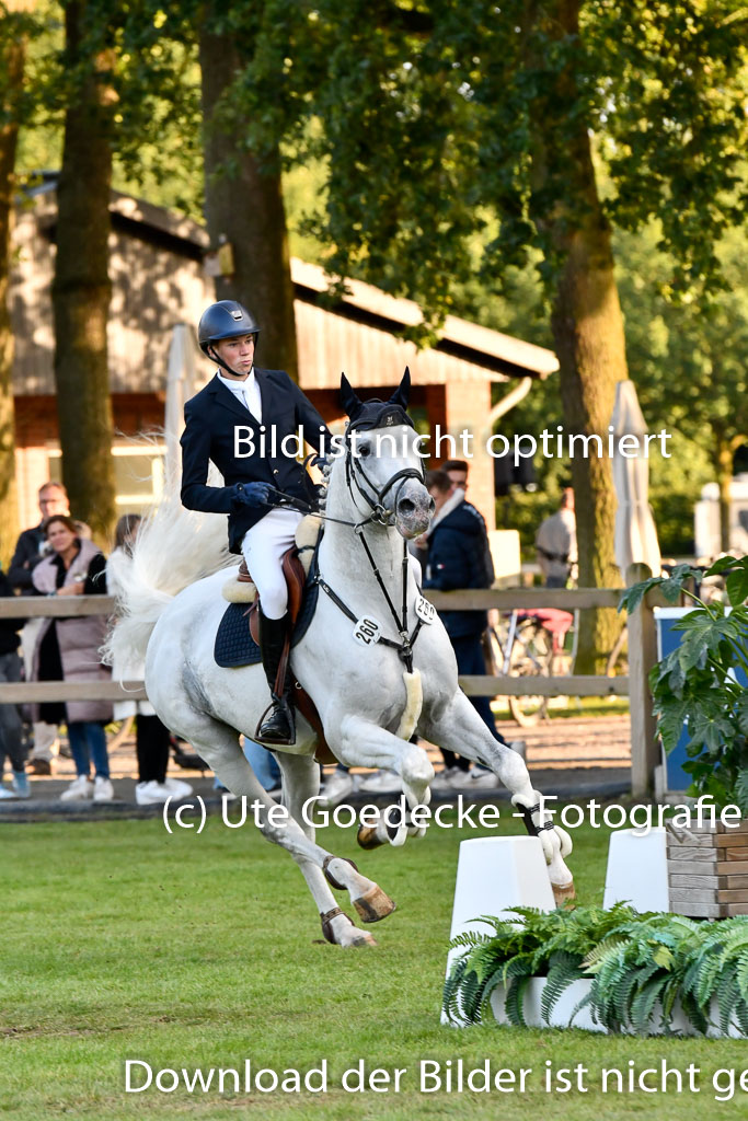  | Greve, Hendrik - Karat du Plessis 9-24_18 