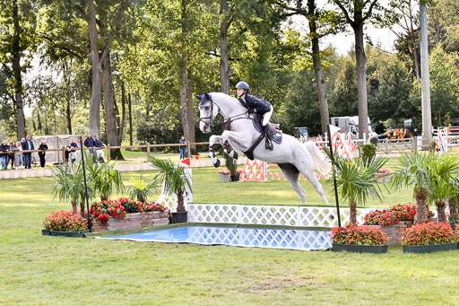  | Fischer, Paula - Centenario 9-24_04 