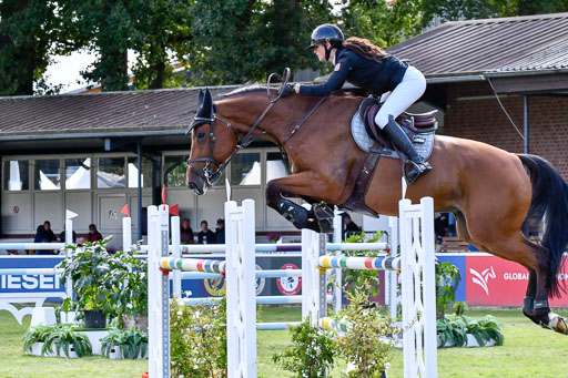  | Gruber, sarah - Lord onassis 9-24_06 