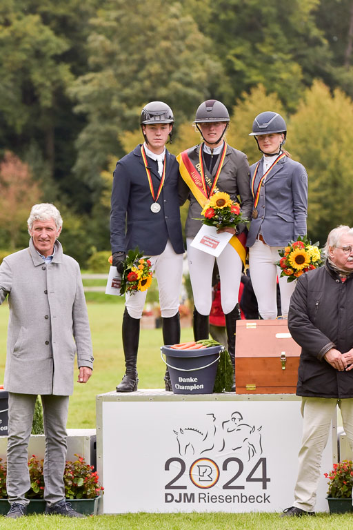  | Siegerehrungenv9-24 _299 