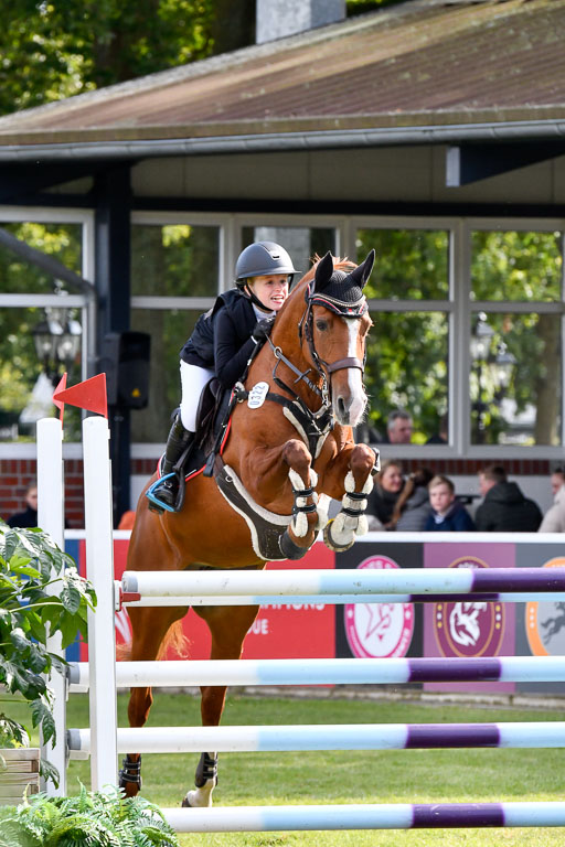  | Neumann, Janne - Petit Dechantee 9-24 