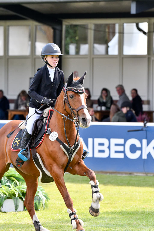  | Neumann, Janne - Petit Dechantee 9-24_03 