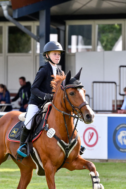  | Neumann, Janne - Petit Dechantee 9-24_05 