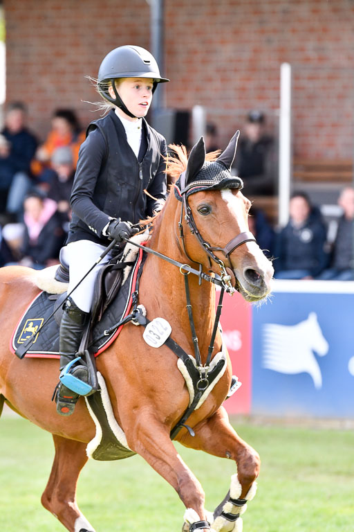  | Neumann, Janne - Petit Dechantee 9-24_06 