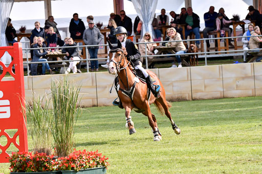  | Neumann, Janne - Petit Dechantee 9-24_11 