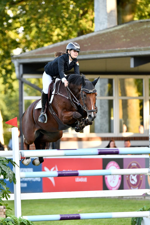  | Schumacher, Victoria - Sam vd Tojohoeve_47 