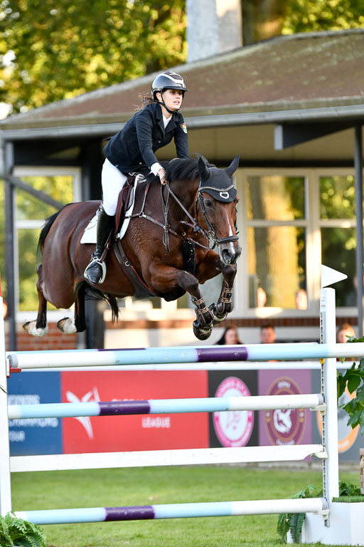  | Schumacher, Victoria - Sam vd Tojohoeve_48 