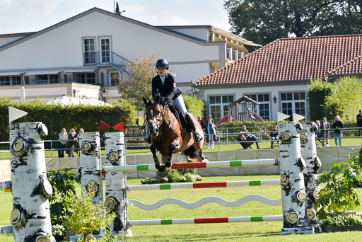  | Hagedorn, Luna - Nikita va het Vijverhof 9-24_01 
