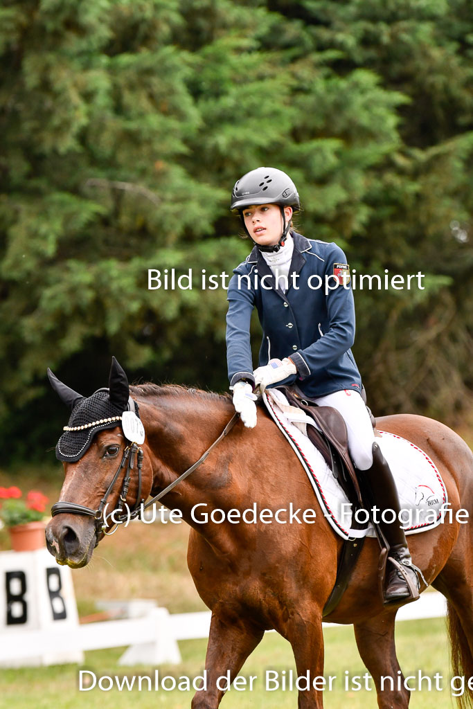 Goldene Schärpe Ponys in Hohenberg Krusemark 2024 | 12072024 Dressur _0390